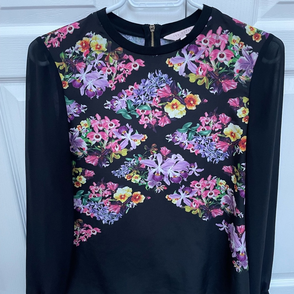 Cute Ted baker blouse with zippered back